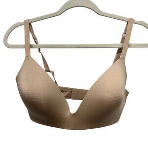 Skims Light Beige Wireless Push-Up Bra Size 36DD With Adjustable Straps & Hook C